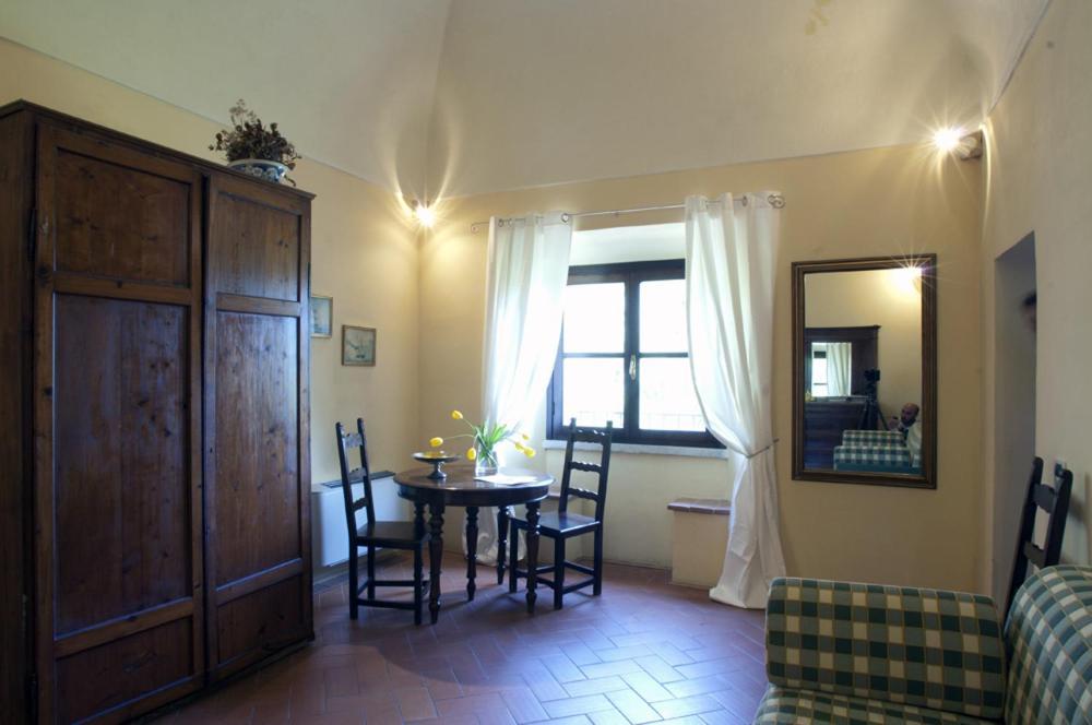 Agriturismo Corte Virgiliana Virgilio Pokoj fotografie