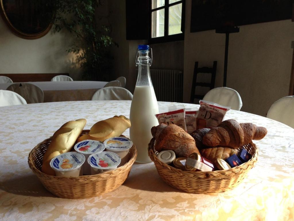 Agriturismo Corte Virgiliana Virgilio Pokoj fotografie